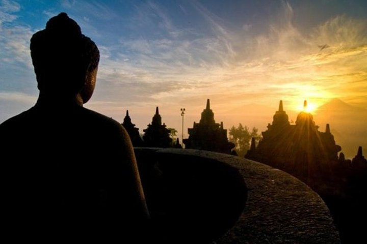 Borobudur Sunrise Tour-Special Package - Photo 1 of 11