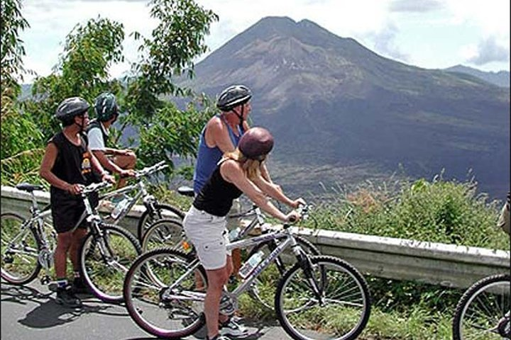 Kintamani volcano downhill cycling