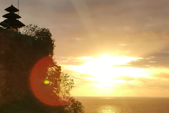 sunset at Uluwatu Temple