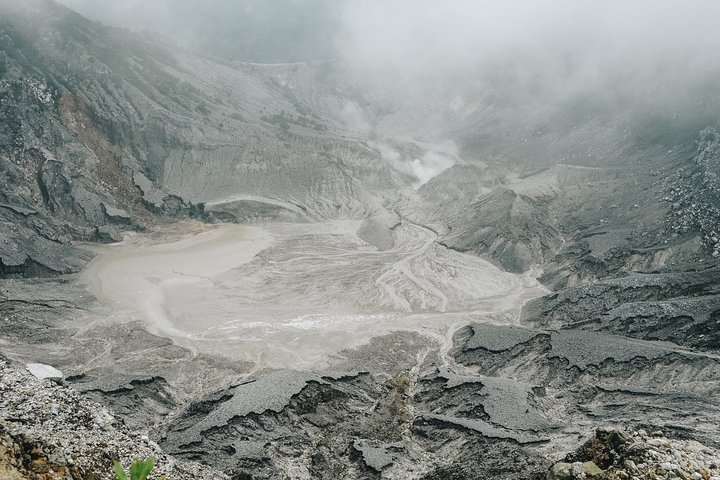 Tangkuban Perahu vulcano 