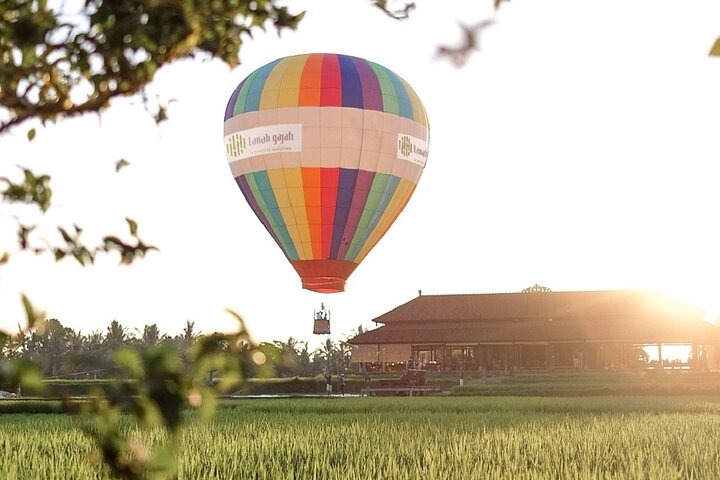 Hot Air Balloon Experience with Meals at Ubud - Photo 1 of 3