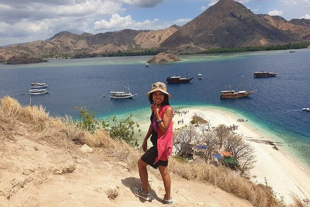 Komodo island Trip:Rinca,Kelor,Menjarite,Bidadari and Rangko Cave - Photo 1 of 21