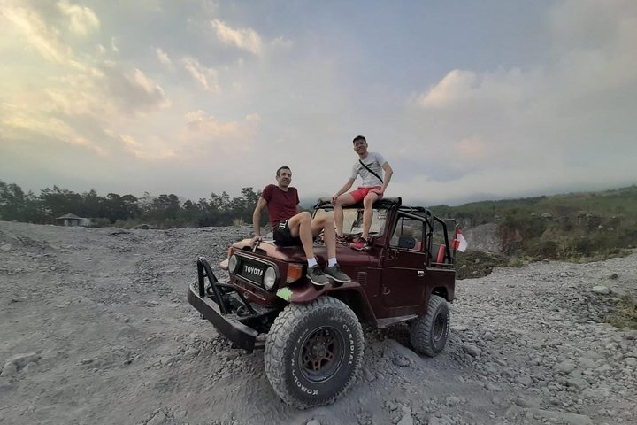 Lava Tour Jeep Merapi - Photo 1 of 7