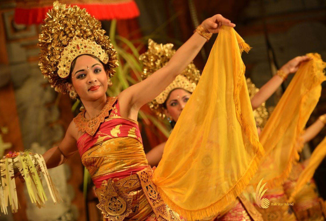 Legong Dance Show Ticket at Ubud Palace  - Photo 1 of 7