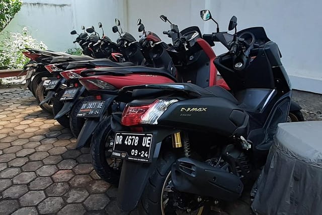 Lombok Scooter Rentals - Photo 1 of 8