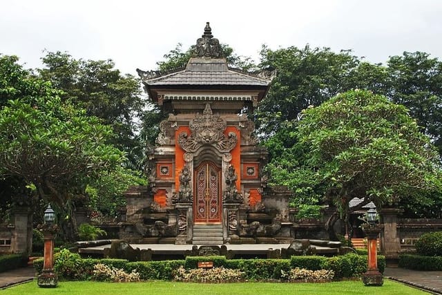 Must to do tour in Jakarta ;Private guided ;Solo;Small - Photo 1 of 5