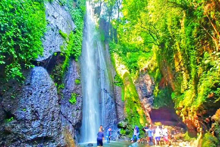 One Day Trip : Bogor Highland Waterfall Tour With Lunch - Photo 1 of 11