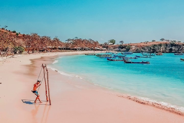 Pink Beach and Southeast Gili Islands Private Tour – Full Day - Photo 1 of 8