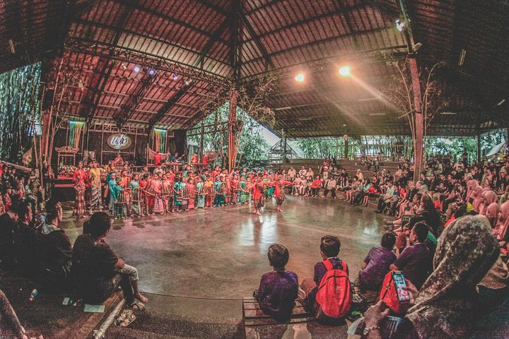 Private Tour to Patuhan Volcanic Crater and Angklung Show - Photo 1 of 8