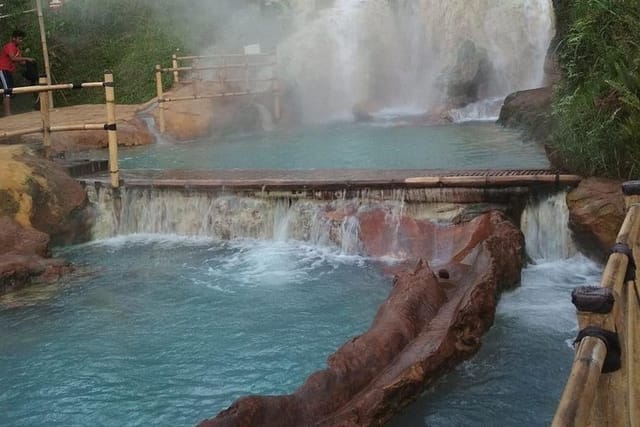 Curug Cipanas nagrak Hot spring