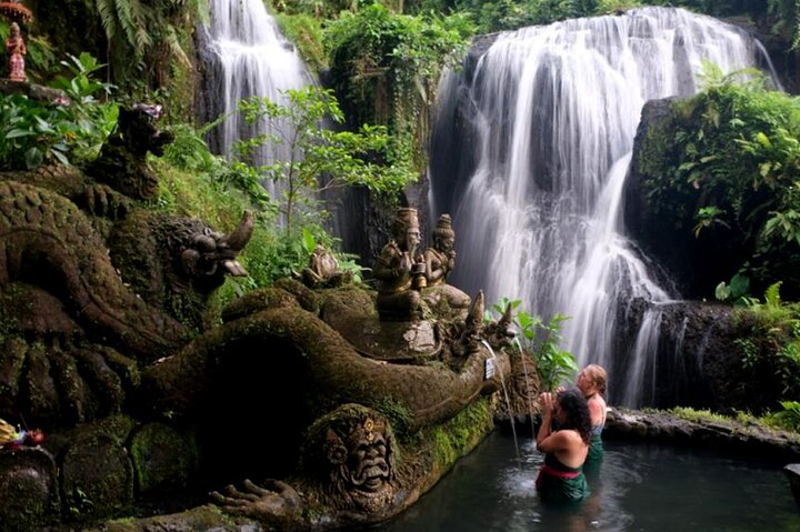 Purifications,Palm Read,Healing Therapy,Open Aura at Waterfall - Photo 1 of 9