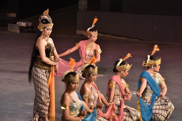 Ramayana Ballet Performance In Prambanan Temple With Dinner - Photo 1 of 8