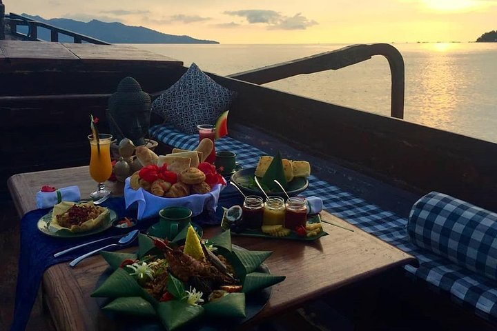 Romantic Sunrise Breakfast Experience at Lombok - Photo 1 of 7