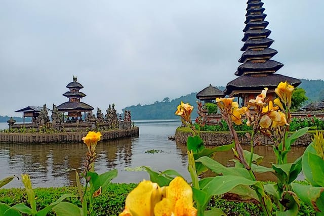 Ulun Danu Beratan Temple is a must place to visit in Bali