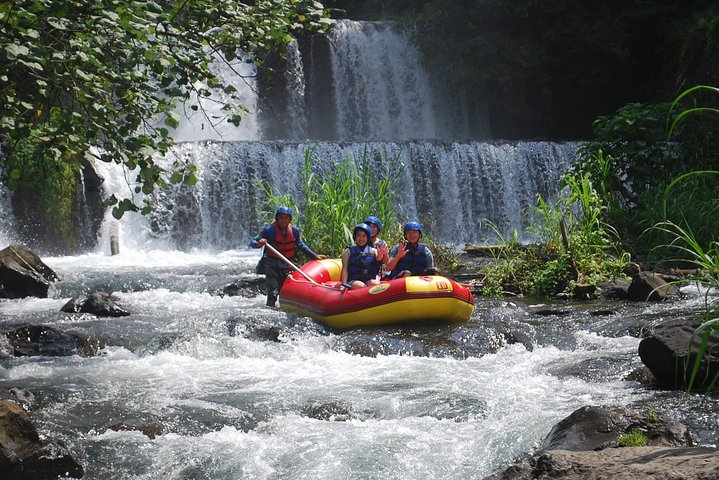 Telaga Waja White River Rafting - Bali Family Trip