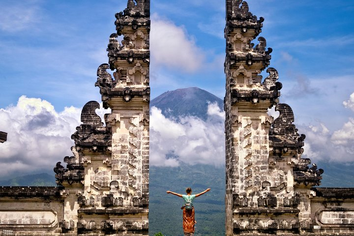 Lempuyang Gate of heaven 