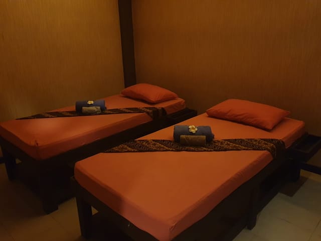 Treatment & Spa Package by Grand Majesty Spa Batam - Photo 1 of 8