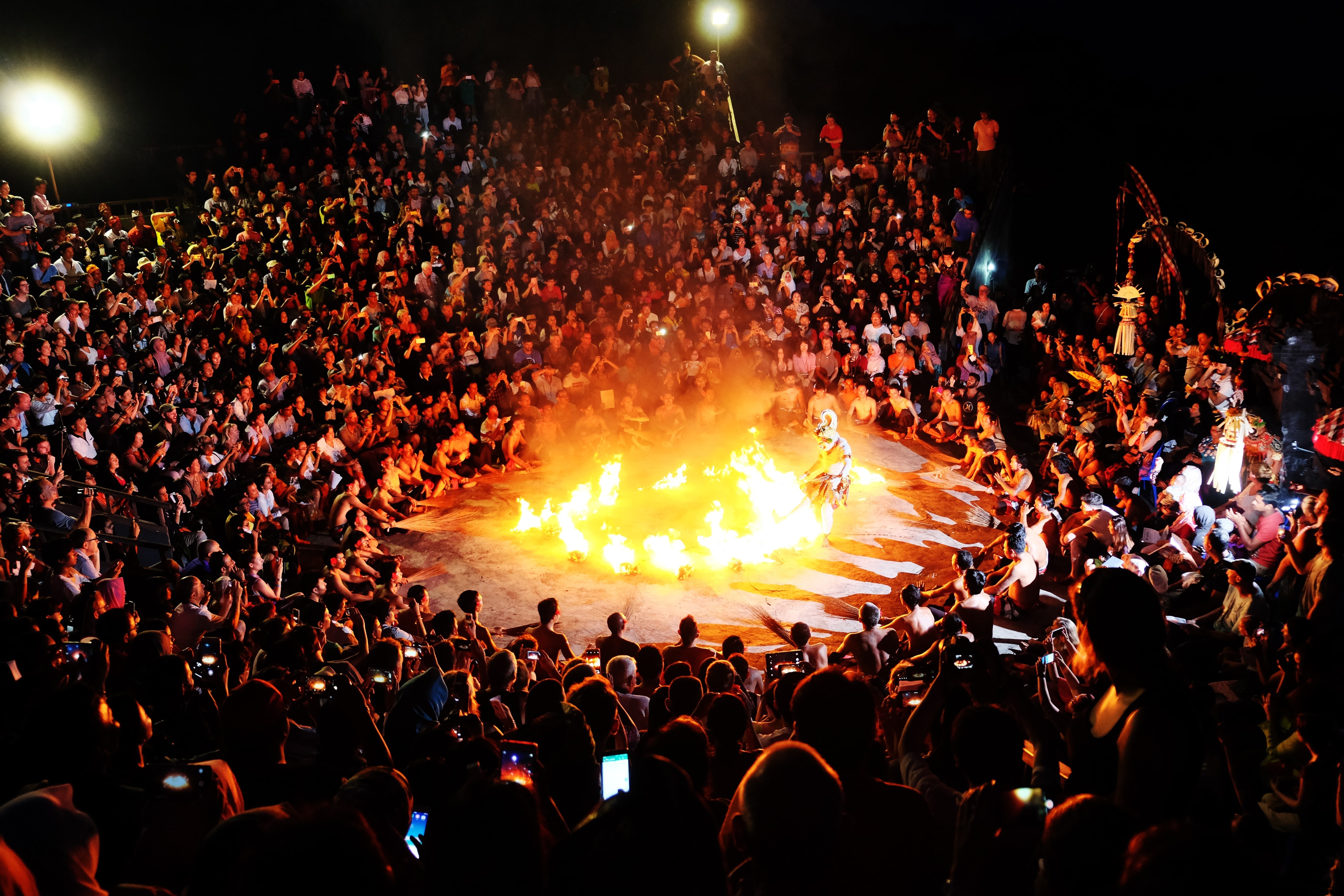 Vé xem chương trình kecak (múa lửa Bali) lúc hoàng hôn trên biển Uluwatu - Photo 1 of 10