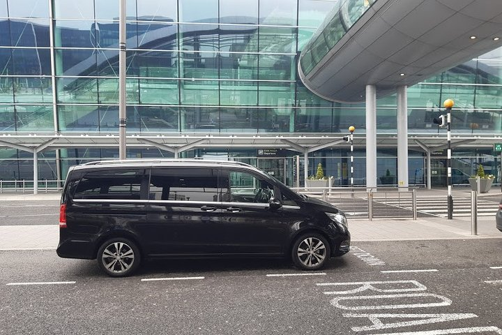 Dublin Airport to Mount Falcone Estate Private Car Service.