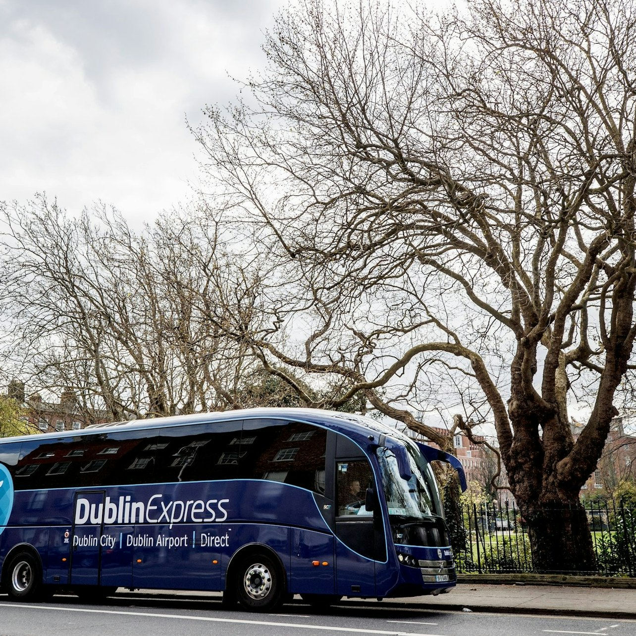 Dublin: Bus To/From Dublin Airport T1 and Dublin City Centre - Photo 1 of 3