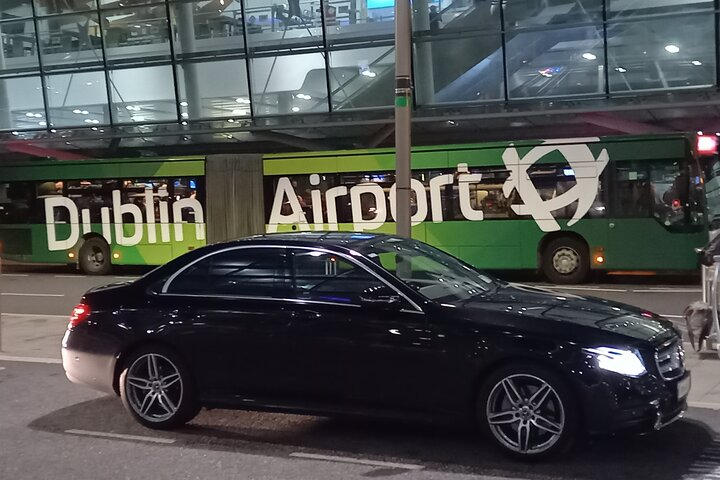 Dublin Airport to Killarney Private Car Service