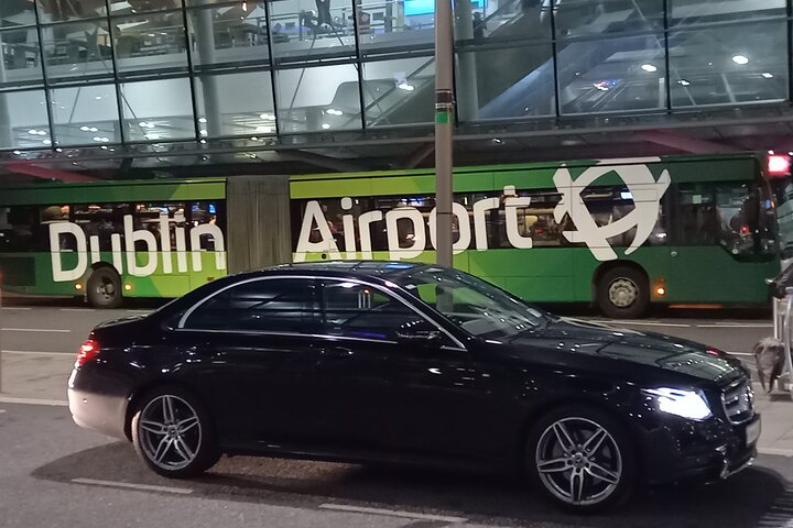 Dublin Airport to Killarney Private Car Service.