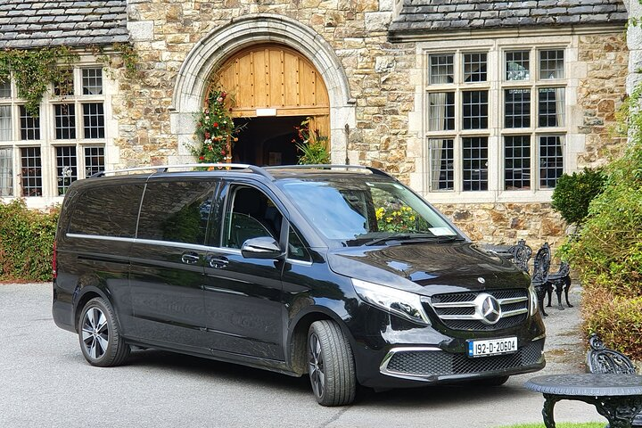 Private Transfer from Dromoland Castle to Dublin Airport - Photo 1 of 4