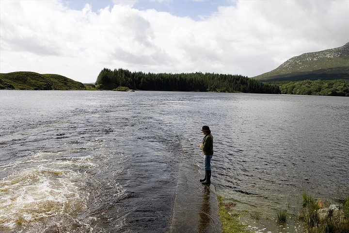 River fishing for wild trout. Connemara. French speaking Ghillie - Photo 1 of 7