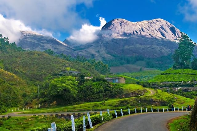 affordable-transfer-from-kochi-to-munnar_1