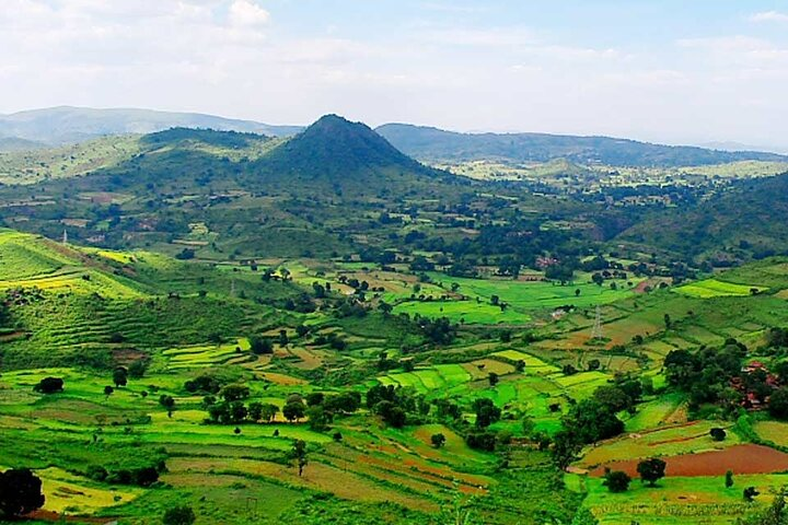 Araku Valley Natural Wonders Day Trip From Vizag - Photo 1 of 4