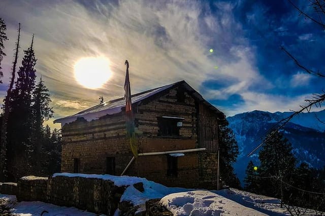 Wilderness Lodge at 9200 feet in Sethan, Manali