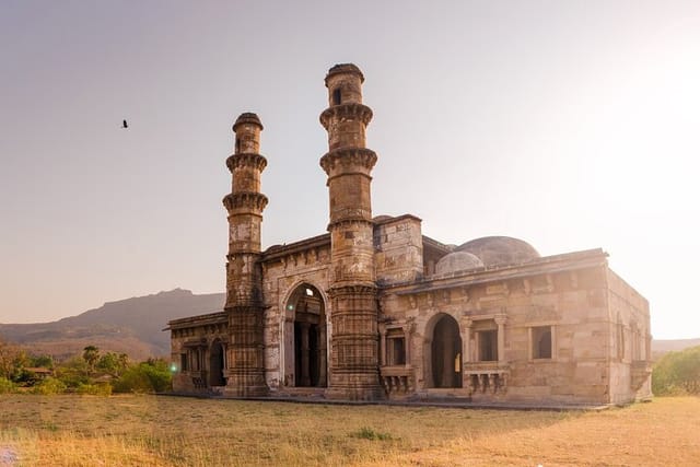 Champaner-Pavagadh Archaeological Park Day Trip (Guided Car Tour from Ahmedabad) - Photo 1 of 13