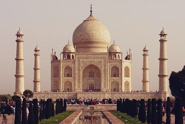 Delhi to Taj Mahal Day Trip by Train with Sunset view from River