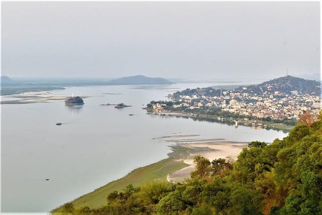 Guwahati city on the banks of river Brahmaputra