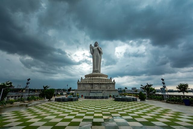 Buddha statue 