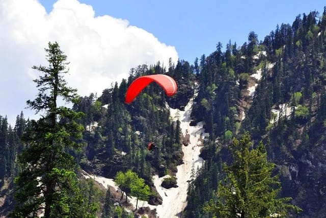 Paragliding in Kullu Manali - Photo 1 of 5