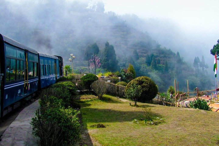 Darjeeling With Toy Train