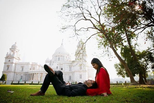 Private Photo Session with a Local Photographer in Kolkata - Photo 1 of 8