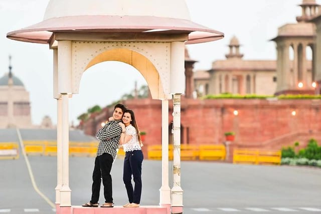 private-photo-session-with-a-local-photographer-in-new-delhi_1