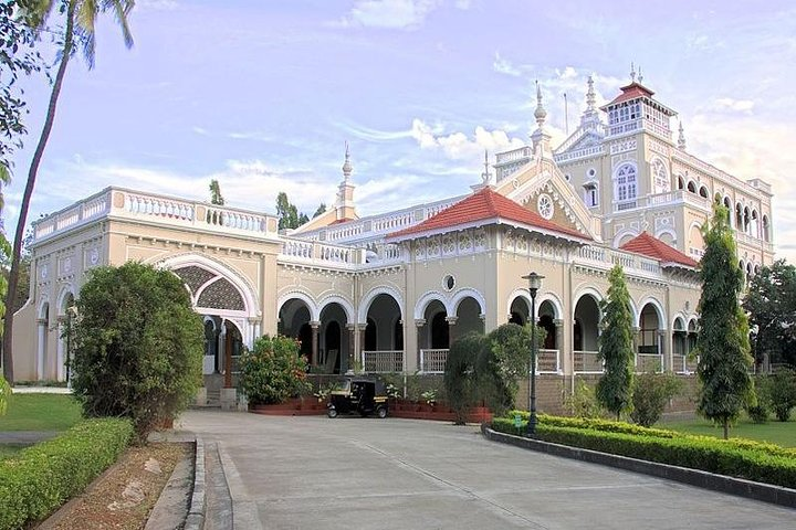 Pune Half Day Guided Tour in a Private Car - Photo 1 of 3