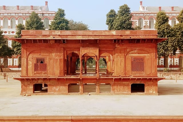 red-fort-sound-and-light-show-with-old-delhi-walk_1