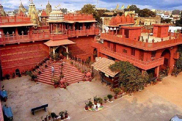 Sanghiji jain Temple