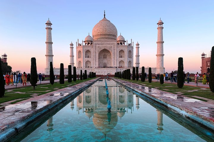 Taj Mahal Virtual Tour with Local Guide(Online Experience ) - Photo 1 of 10