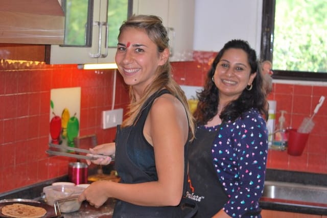 Traditional Indian Home Cooking Class and Market Tour in New Delhi