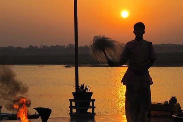 Early morning Ganga Arti 