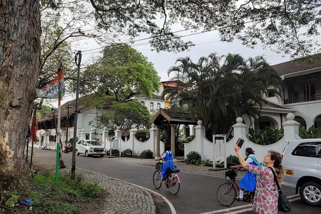 Fort Kochi Street 