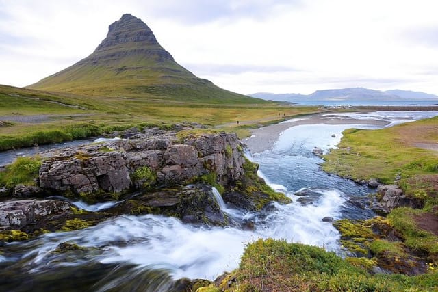 1 Day Western Iceland Discovery - Photo 1 of 6