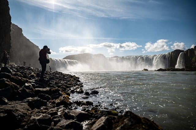 godafoss-waterfall-from-akureyri-port_1