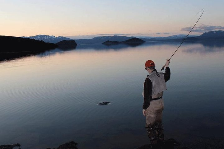 Fishing lake thingvellir in Iceland