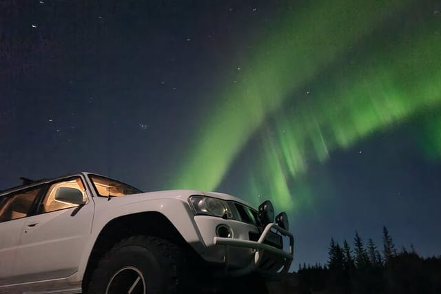 Private Northern Lights by Jeep - Photo 1 of 9